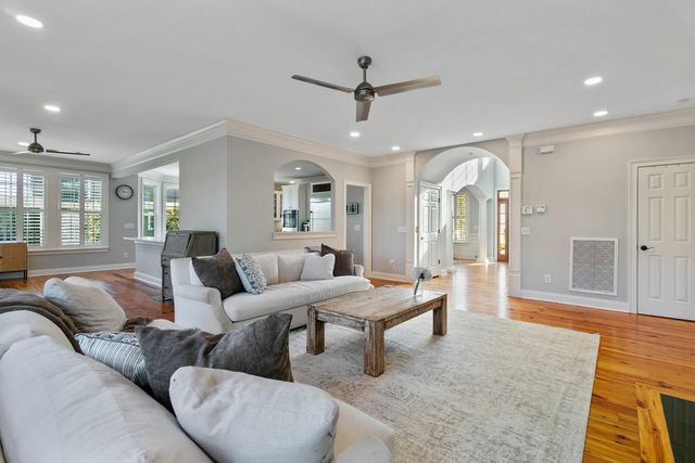 4882 Sound View Drive, Mount Pleasant, SC 29466