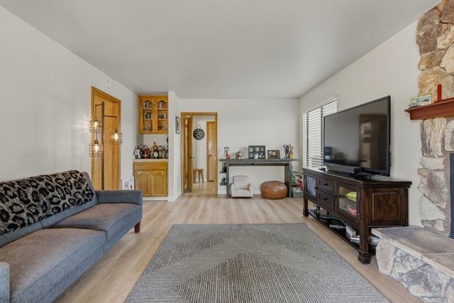 15 Rays Circle, Hollister, CA 95023
