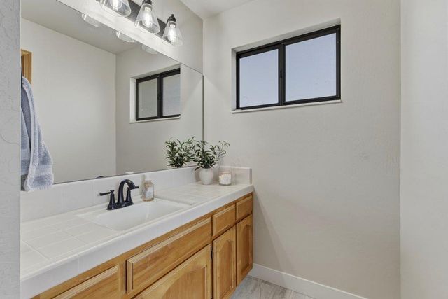 15 Rays Circle, Hollister, CA 95023