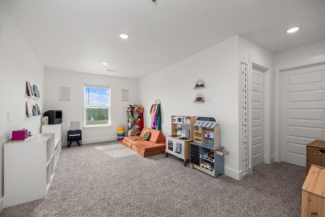 1002 S Tara Way, Ozark, MO 65721
