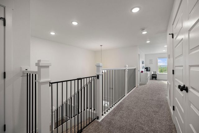 1002 S Tara Way, Ozark, MO 65721