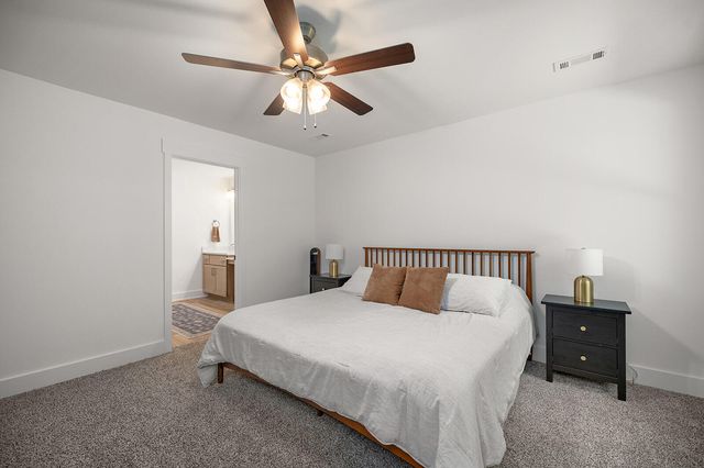 1002 S Tara Way, Ozark, MO 65721
