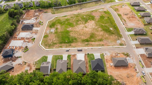 1002 S Tara Way, Ozark, MO 65721