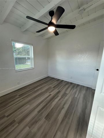 1582 NW 5th Ave, Pompano Beach, FL 33060