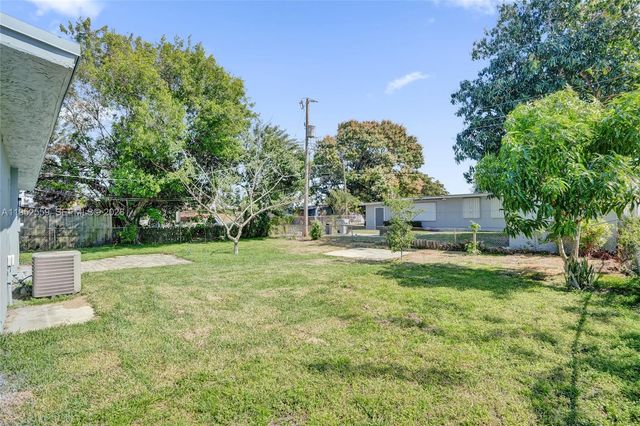 1582 NW 5th Ave, Pompano Beach, FL 33060