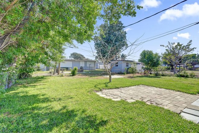 1582 NW 5th Ave, Pompano Beach, FL 33060