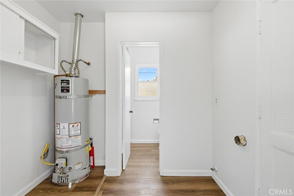 Image 12 of property listing at 8138 Irondale, Winnetka, CA 91306