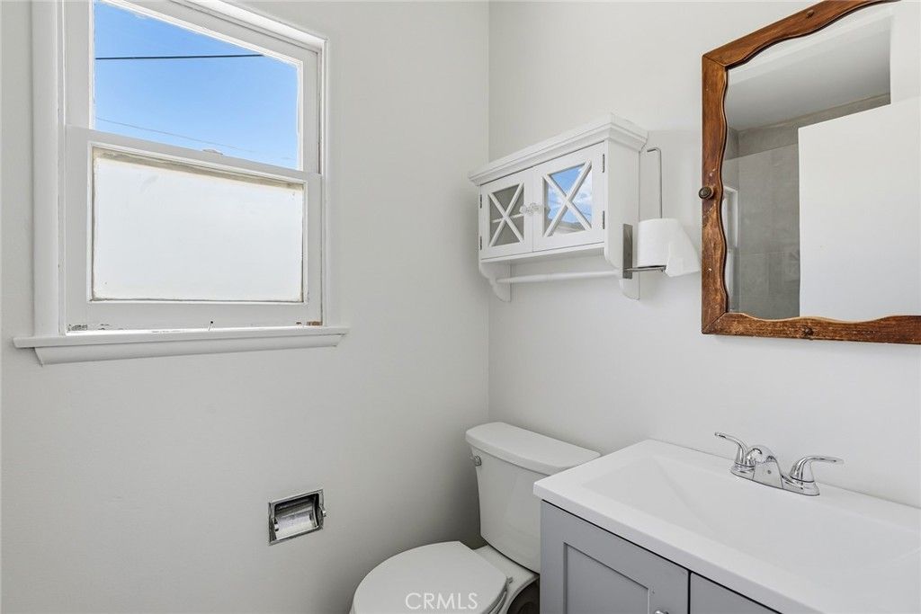 Image 13 of property listing at 8138 Irondale, Winnetka, CA 91306