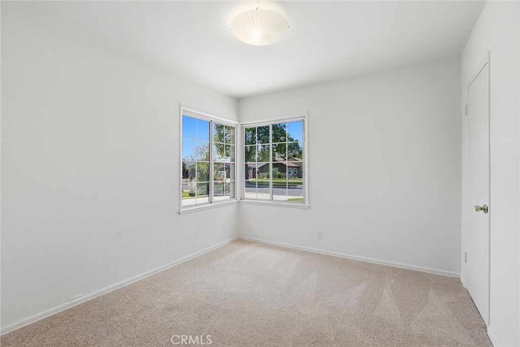 Image 14 of property listing at 8138 Irondale, Winnetka, CA 91306