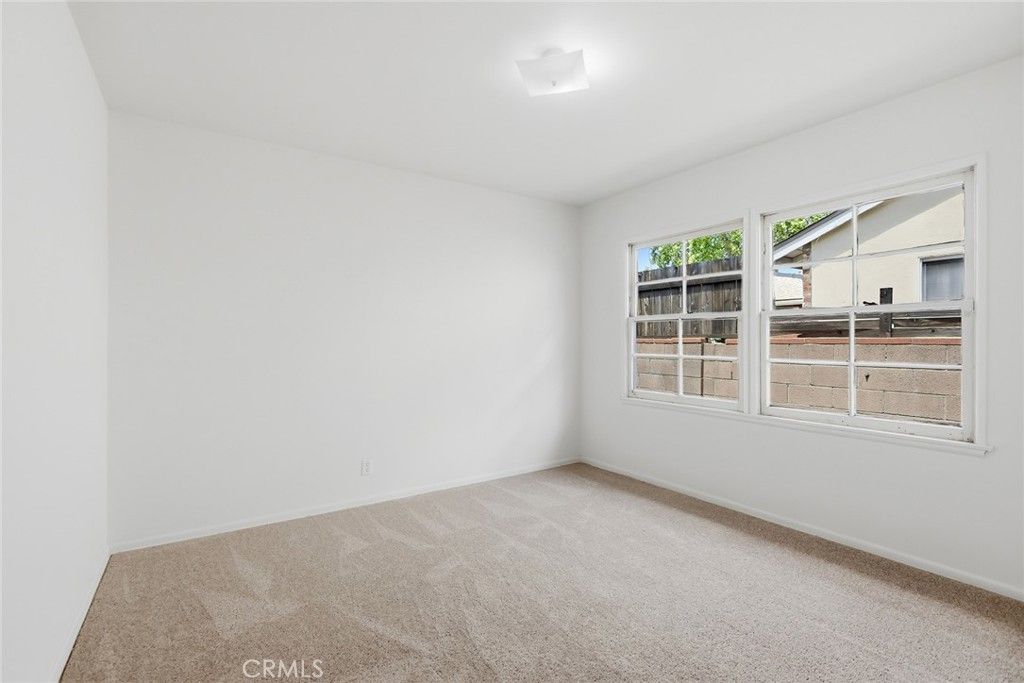 Image 15 of property listing at 8138 Irondale, Winnetka, CA 91306