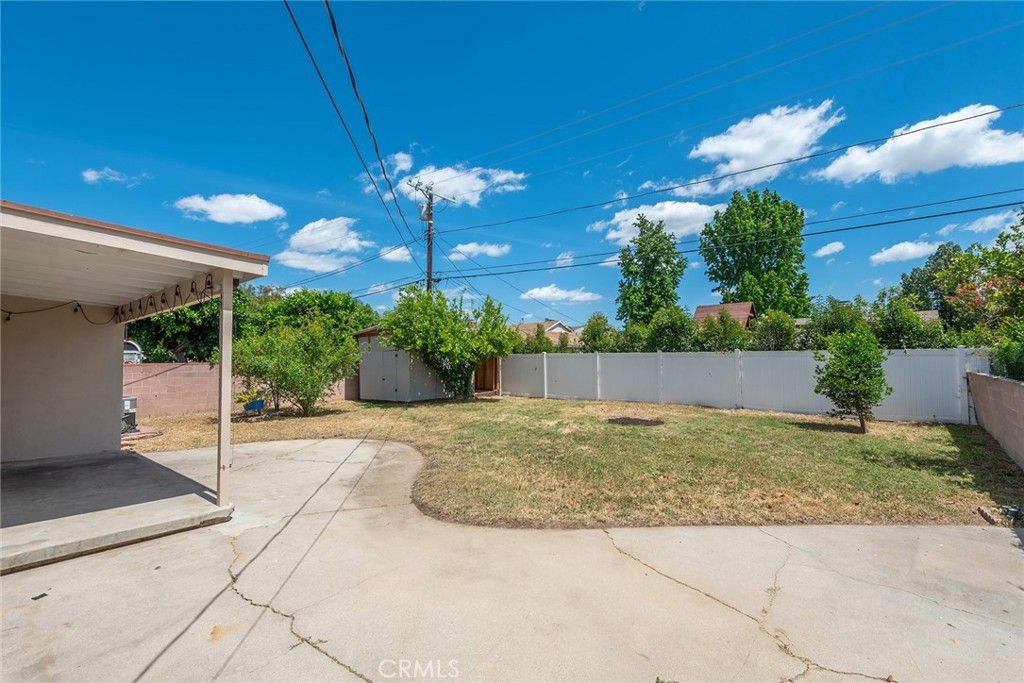 Image 20 of property listing at 8138 Irondale, Winnetka, CA 91306