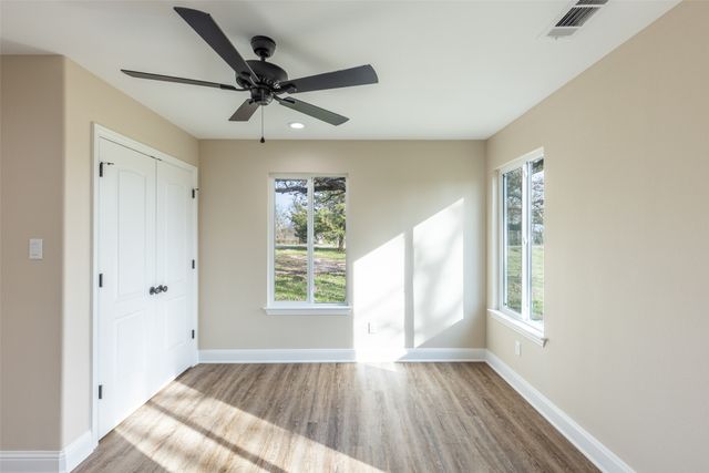 315 Private Road 7327, Emory, TX 75440