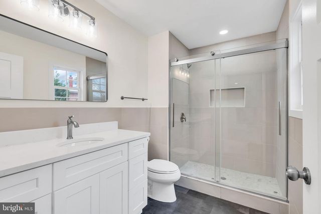 521 BEACH AVE, Beachwood, NJ 08722