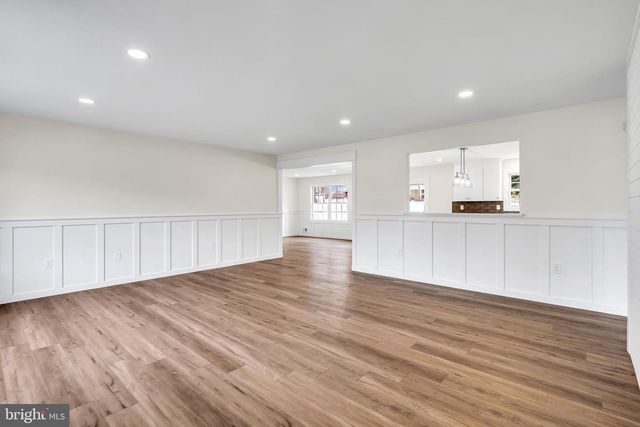 521 BEACH AVE, Beachwood, NJ 08722