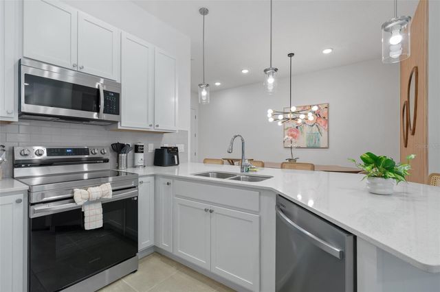 10454 EBB TIDE LANE, Orlando, FL 32821
