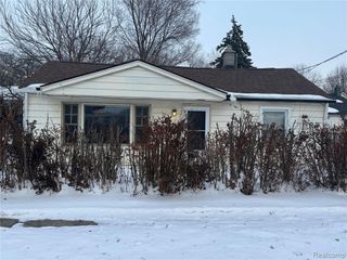 20830 Montrose, Warren, MI 48089
