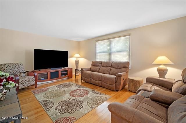 493 S Fir Avenue, Galloway, NJ 08205