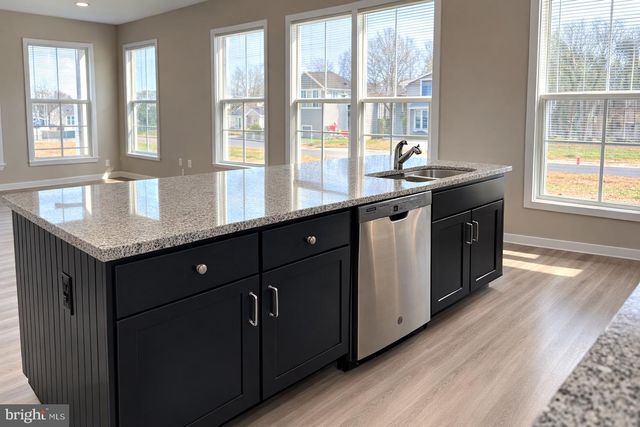 19 BONITA PINE TRL, Martinsburg, WV 25405