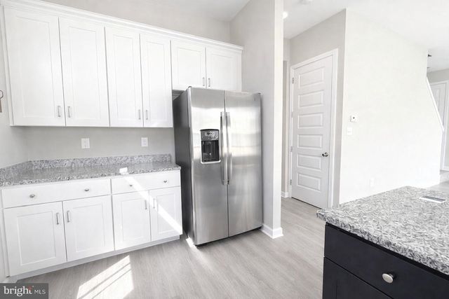 19 BONITA PINE TRL, Martinsburg, WV 25405