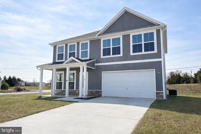 19 BONITA PINE TRL, Martinsburg, WV 25405