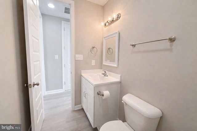 19 BONITA PINE TRL, Martinsburg, WV 25405