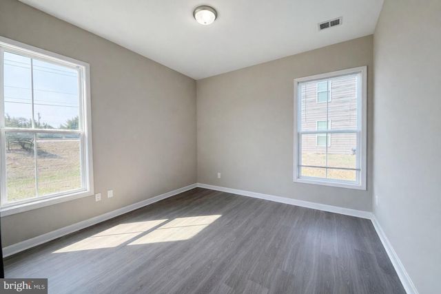 19 BONITA PINE TRL, Martinsburg, WV 25405