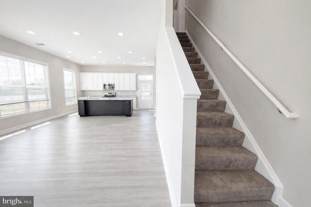 19 BONITA PINE TRL, Martinsburg, WV 25405