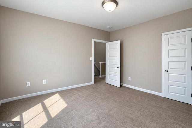 19 BONITA PINE TRL, Martinsburg, WV 25405