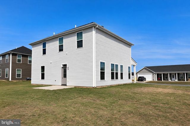 19 BONITA PINE TRL, Martinsburg, WV 25405