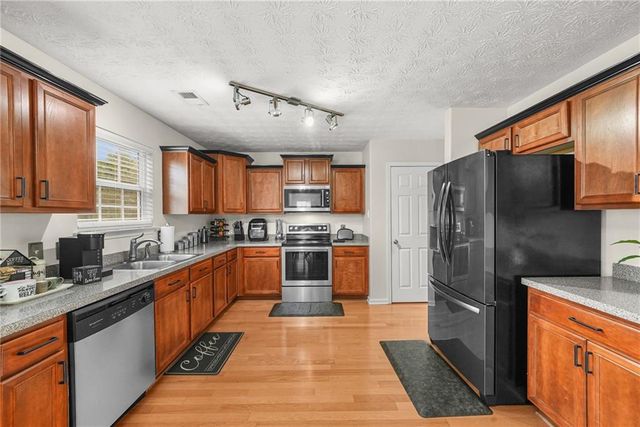 3415 Ashford Loop, Ellenwood, GA 30294