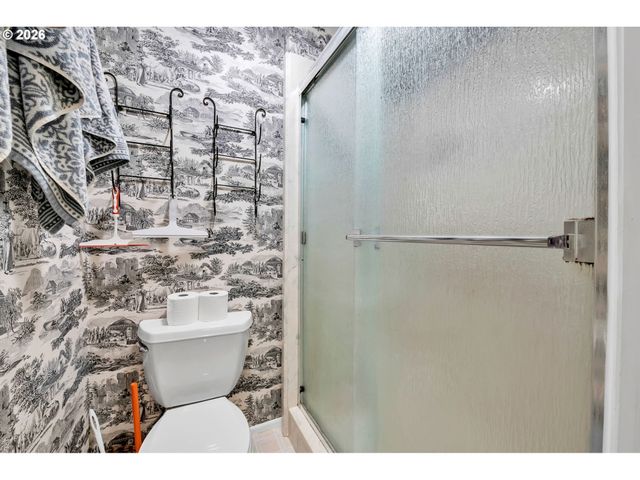 2877 TIMBERLINE Dr, Eugene, OR 97405