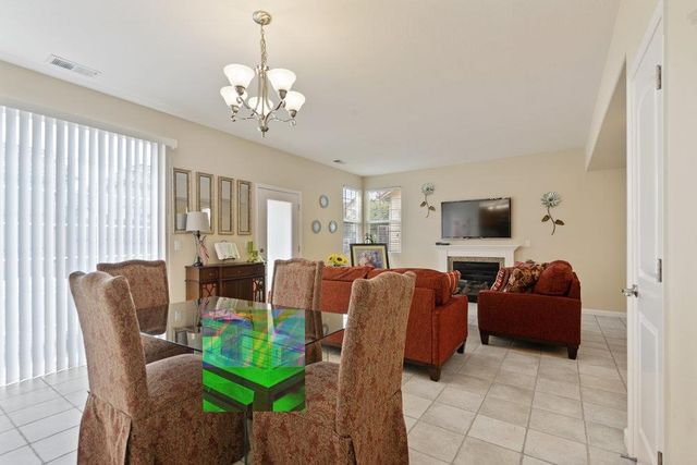 26 Oliveira Loop, Freedom, CA 95019