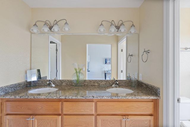 26 Oliveira Loop, Freedom, CA 95019