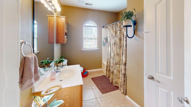 4204 COTTON WOOD DR, Columbia, MO 65202