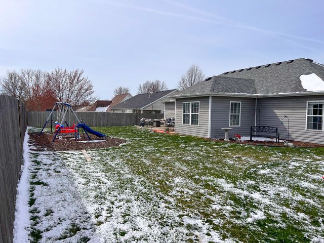 4204 COTTON WOOD DR, Columbia, MO 65202