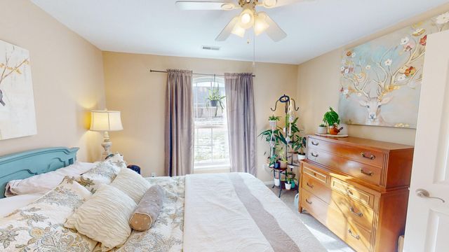 4204 COTTON WOOD DR, Columbia, MO 65202