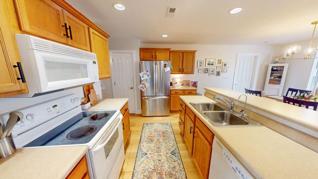 4204 COTTON WOOD DR, Columbia, MO 65202