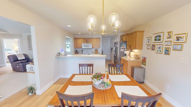 4204 COTTON WOOD DR, Columbia, MO 65202