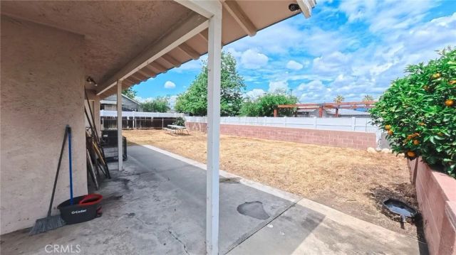 495 W C Street, Colton, CA 92324