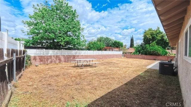 495 W C Street, Colton, CA 92324