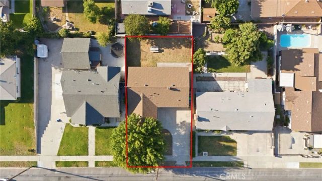 495 W C Street, Colton, CA 92324