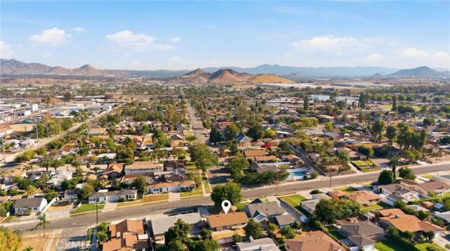 495 W C Street, Colton, CA 92324