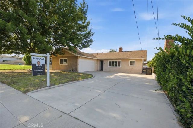 495 W C Street, Colton, CA 92324