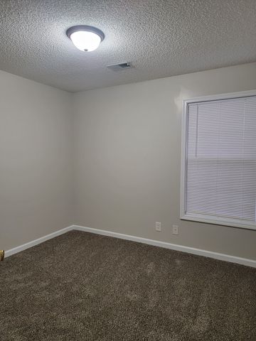 3833 Man O War Blvd, Clarksville, TN 37042