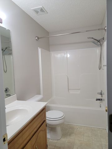 3833 Man O War Blvd, Clarksville, TN 37042