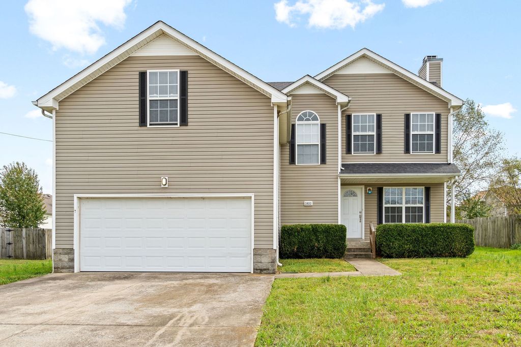 3833 Man O War Blvd, Clarksville, TN 37042