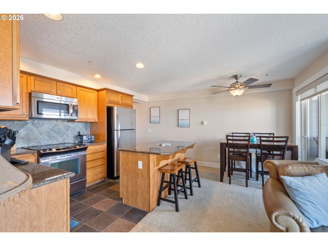 300 N PACIFIC St 43, Rockaway Beach, OR 97136