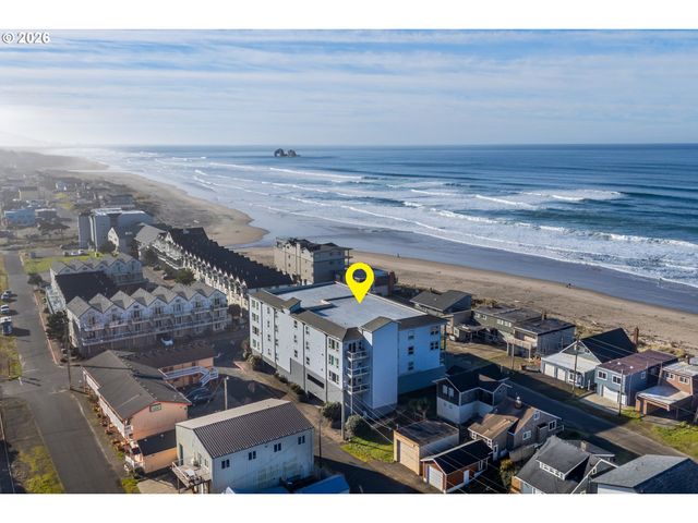 300 N PACIFIC St 43, Rockaway Beach, OR 97136