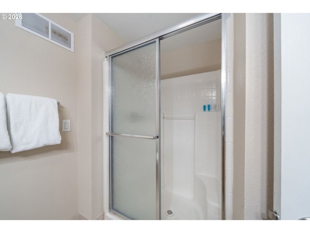 300 N PACIFIC St 43, Rockaway Beach, OR 97136