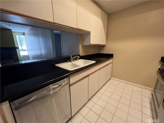 1240 S Corning 108, Los Angeles, CA 90035